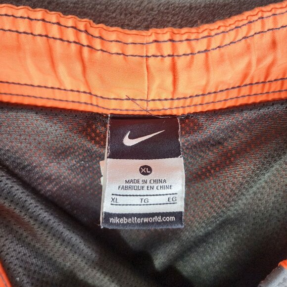 Men's Nike Black & Orange Athletic Shorts 9" Inseam Size XL - Picture 5 of 13